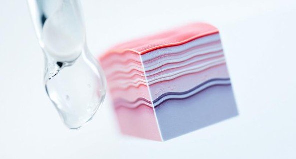 How Vitamin C Works on Acne-Prone Skin