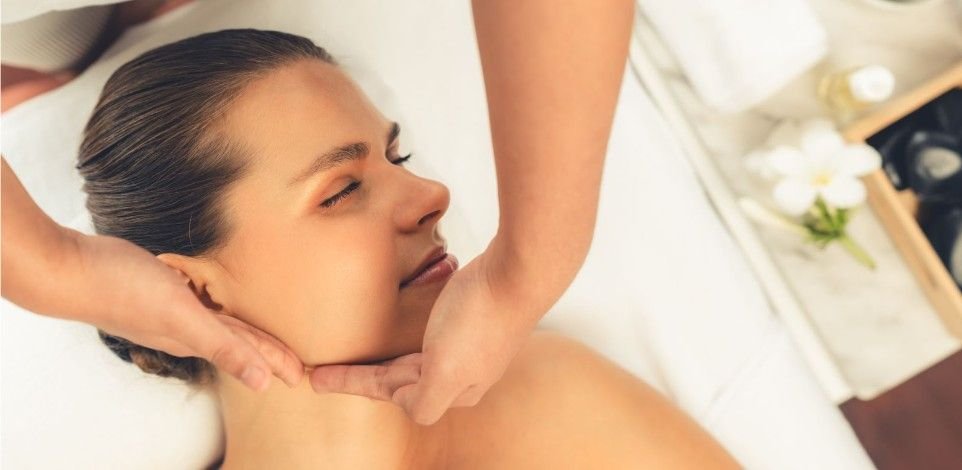 Lymphatic Drainage Massage Face Benefits & How to Do It