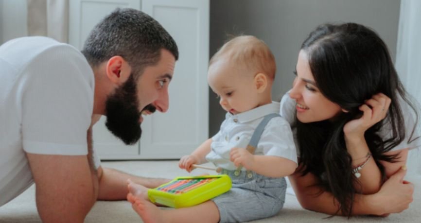 When Do Babies Talk Words
